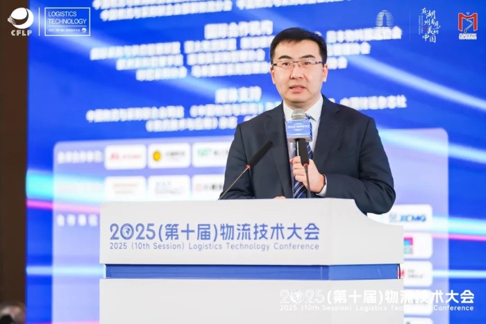 杨斌.jpg