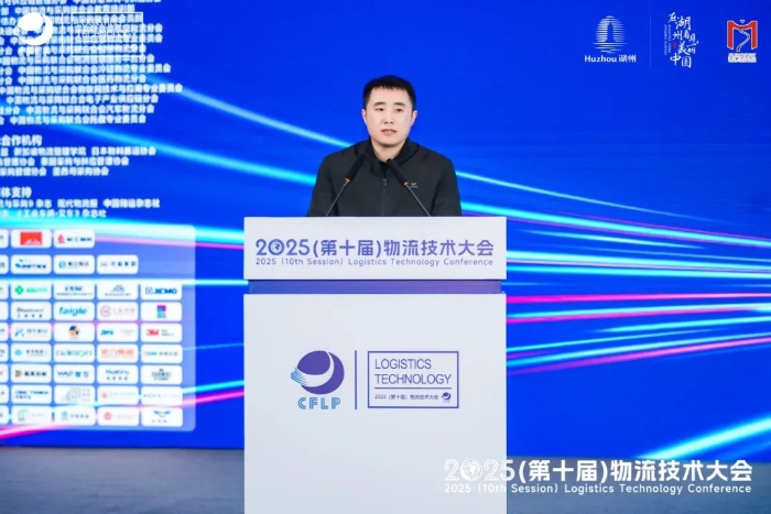 周潮亮.jpg